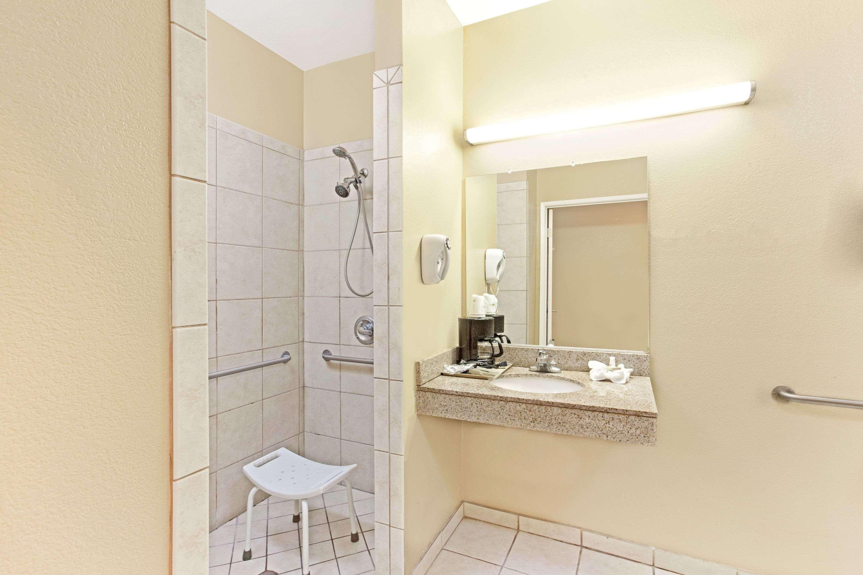 Motel Super 8 By Wyndham North Hollywood Los Angeles Esterno foto