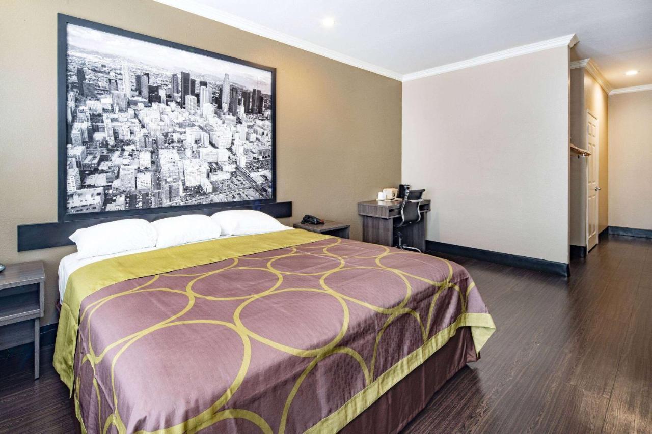 Motel Super 8 By Wyndham North Hollywood Los Angeles Esterno foto