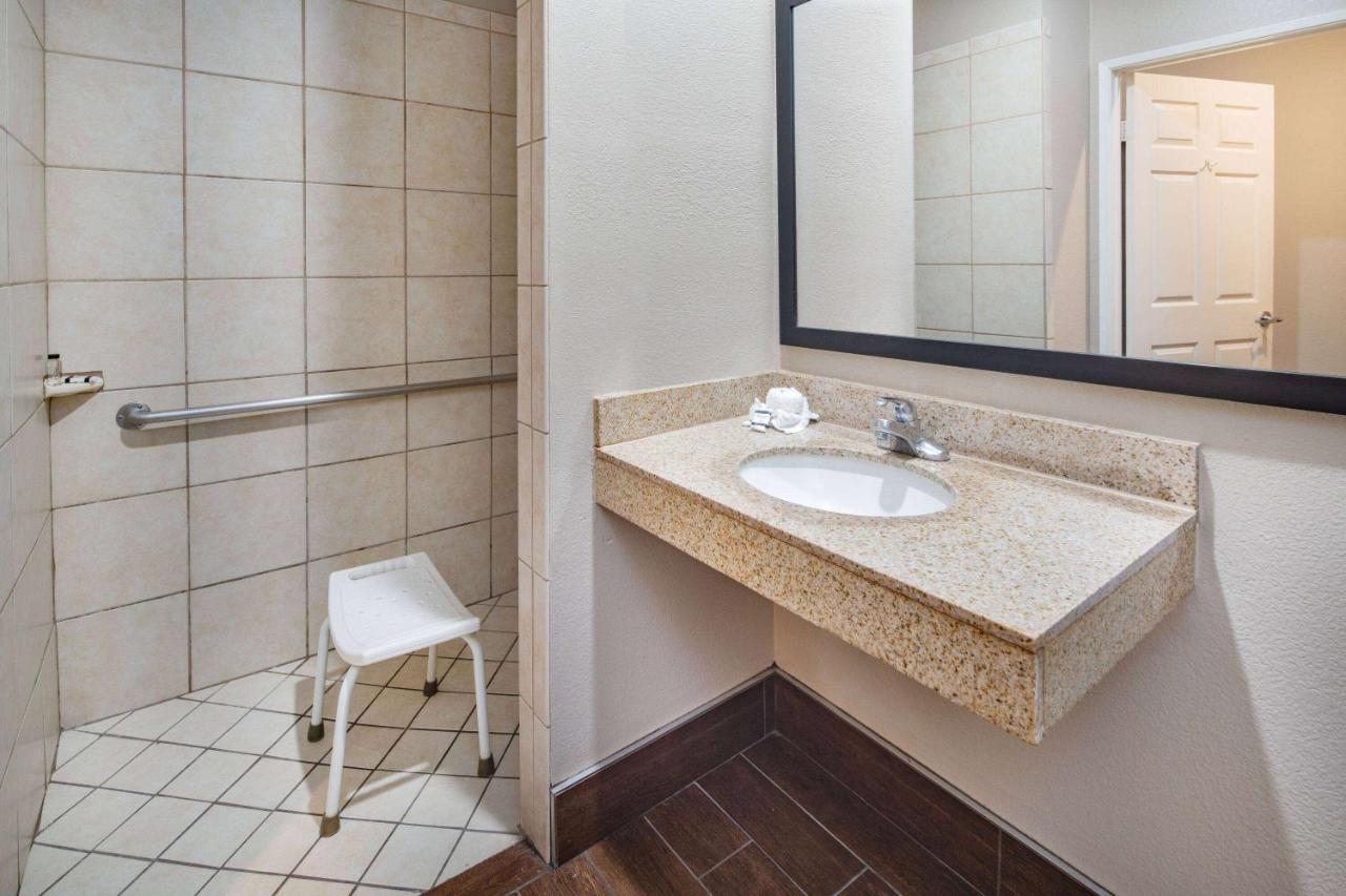 Motel Super 8 By Wyndham North Hollywood Los Angeles Esterno foto